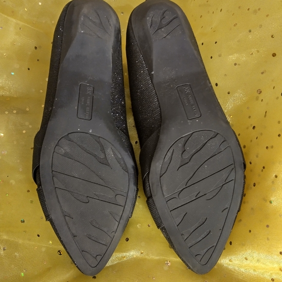 Anne Klein Iflex woman 7.5 good condition black sparkle ballet flats.Slip on. - Picture 6 of 9